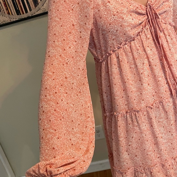 Forever 21 size Large flowy floral - Picture 4 of 9